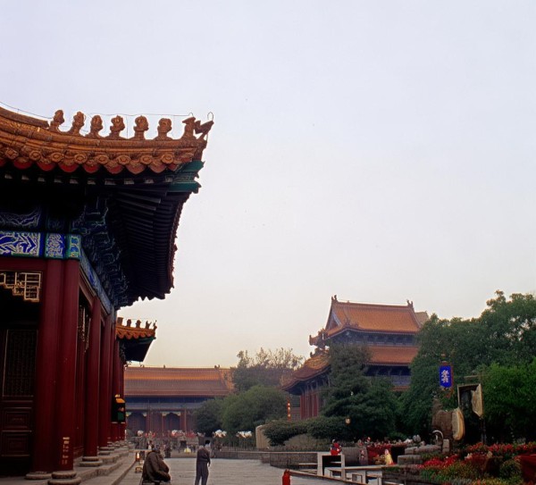 西安龙门，穿越时空的五大历史瑰宝之旅,西安龙门，穿越时空的五大历史瑰宝之旅,自然风光,第1张