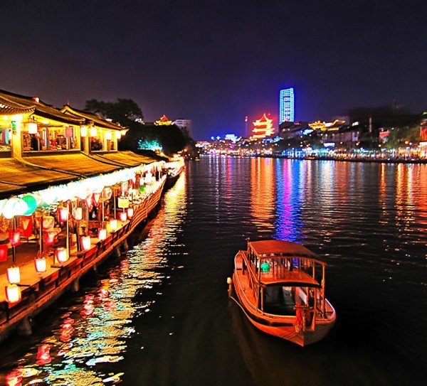 镇江夜游攻略，周边夜间娱乐精选,镇江夜游攻略，周边夜间娱乐精选,历史文化,第1张
